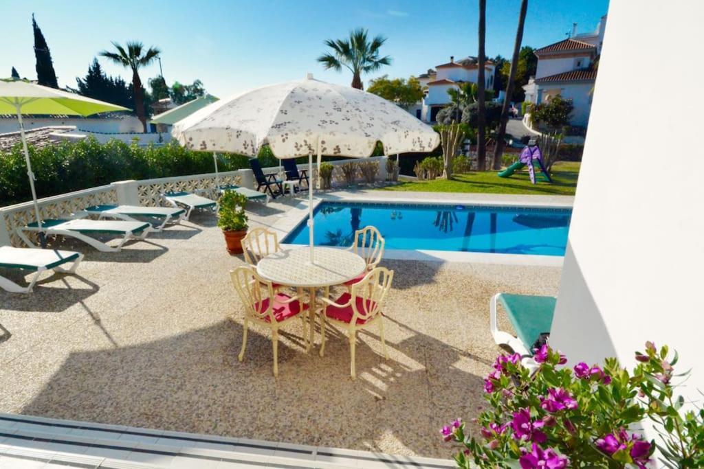 Large 7 Bedroom In Sierrrezuela Heated Pool Villa Malaga